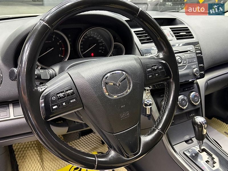 Седан Mazda 6 2010 в Черновцах