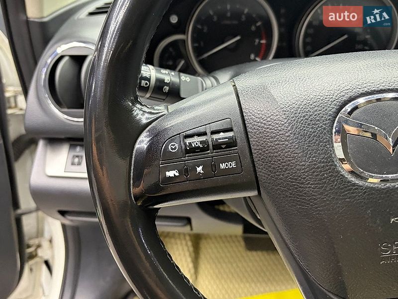 Седан Mazda 6 2010 в Черновцах