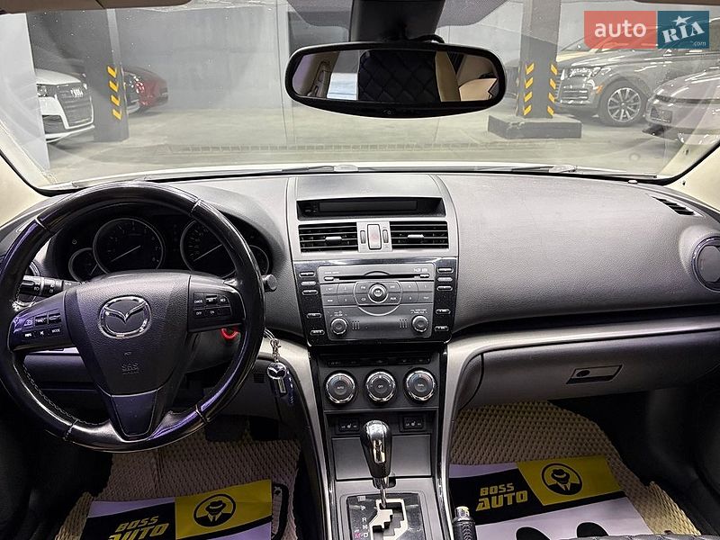 Седан Mazda 6 2010 в Черновцах
