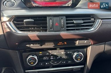 Седан Mazda 6 2016 в Киеве