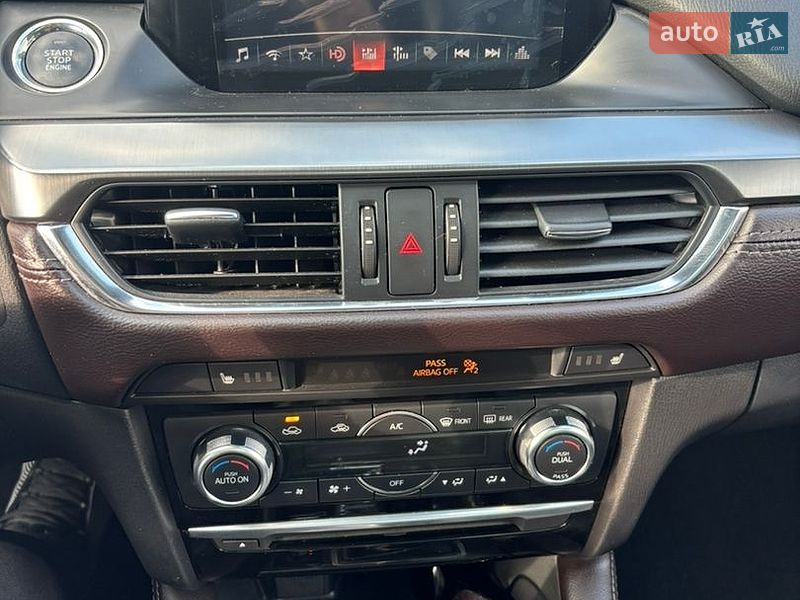 Седан Mazda 6 2016 в Киеве