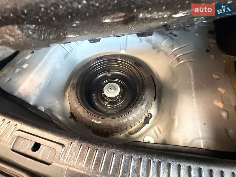 Седан Mazda 6 2012 в Запоріжжі