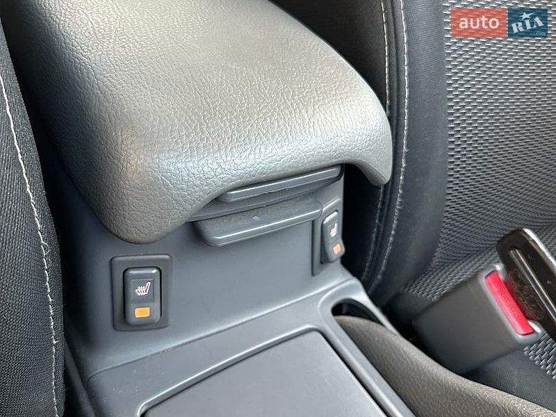 Седан Mazda 6 2003 в Виннице