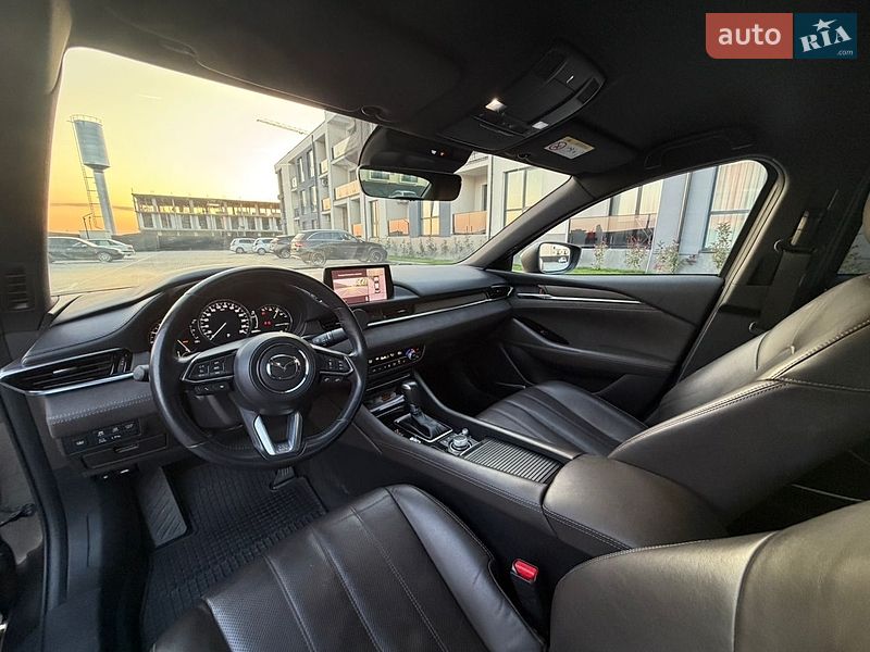 Седан Mazda 6 2018 в Ужгороде