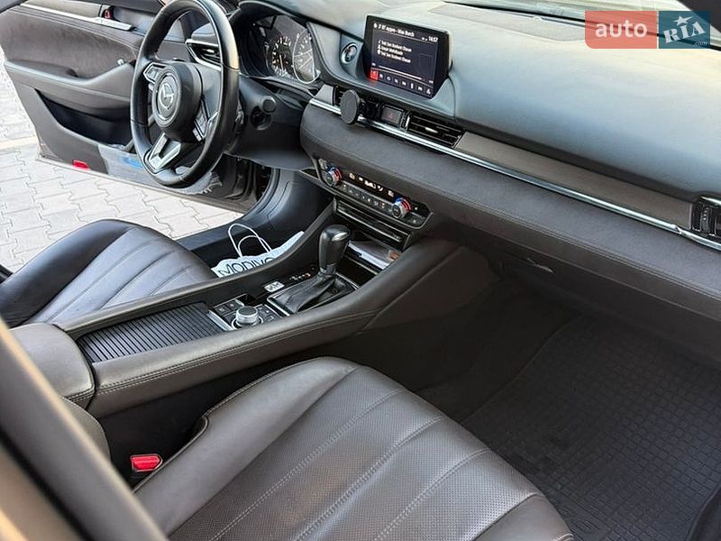 Седан Mazda 6 2018 в Ужгороде