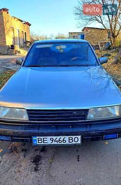 Седан Mazda 929 1988 в 