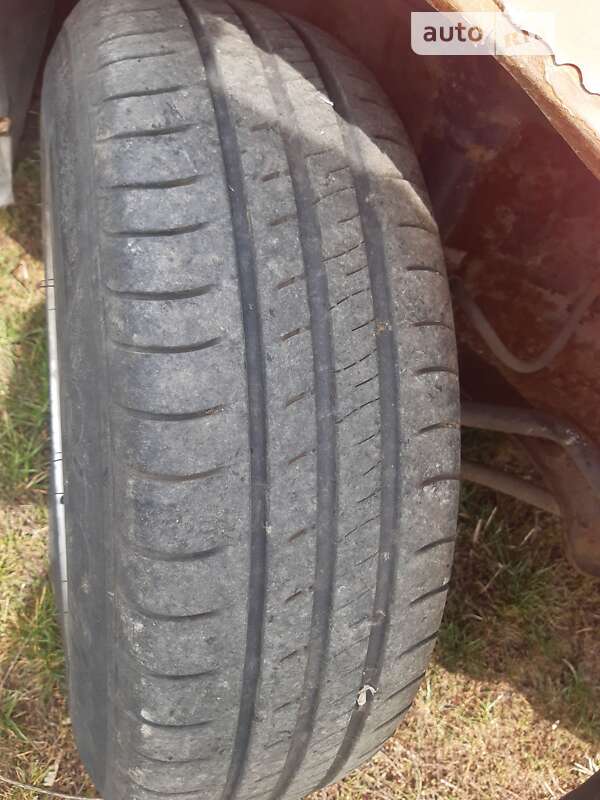 Купе Mazda 929 1983 в Хмельницком