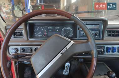 Седан Mazda 929 1981 в Львове