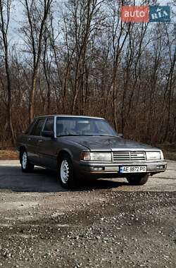 Седан Mazda 929 1988 в 