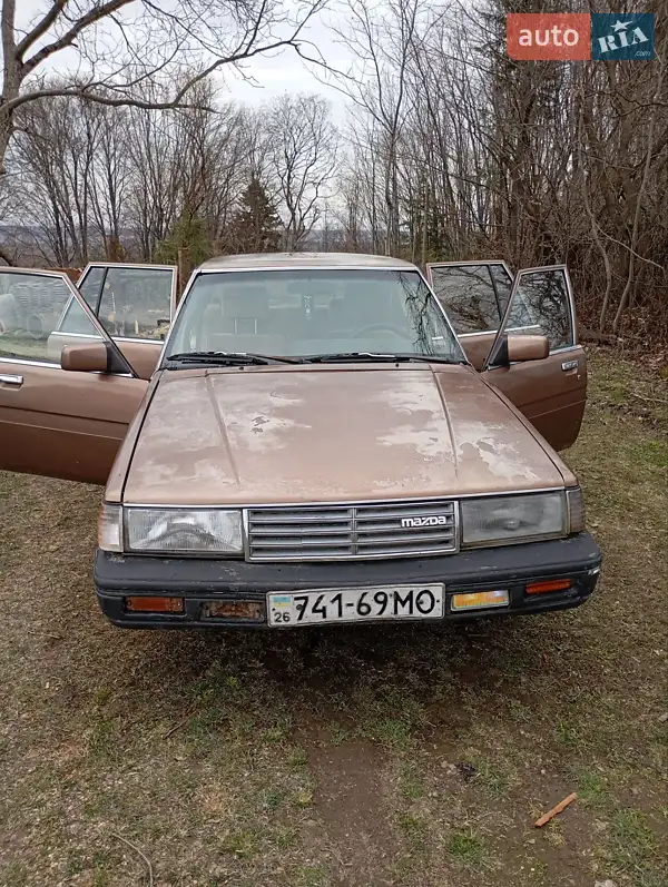 Mazda 929 1987