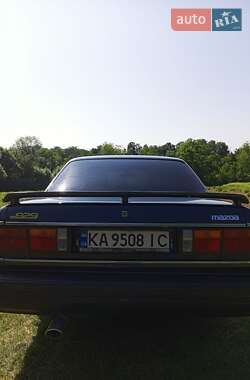Седан Mazda 929 1988 в 