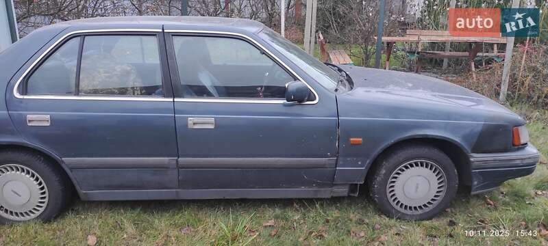 Седан Mazda 929 1989 в Броварах