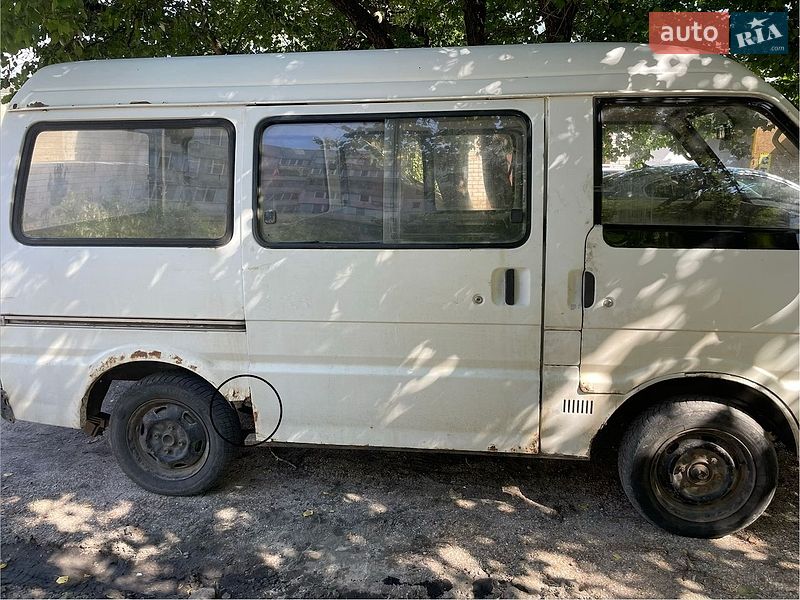 Микроавтобус Mazda Bongo 1989 в Николаеве