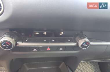 Внедорожник / Кроссовер Mazda CX-30 2021 в 