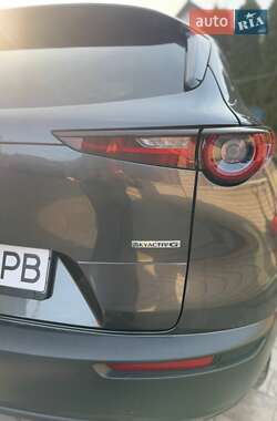 Внедорожник / Кроссовер Mazda CX-30 2020 в 