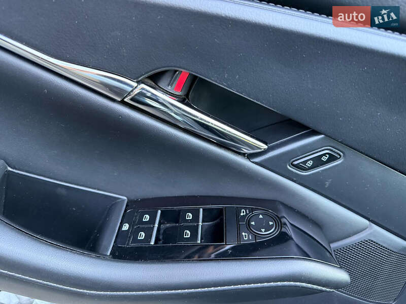 Внедорожник / Кроссовер Mazda CX-30 2022 в Днепре