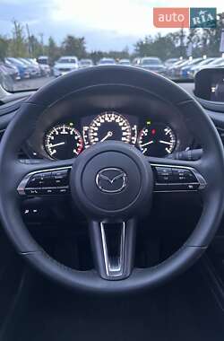Позашляховик / Кросовер Mazda CX-30 2024 в 