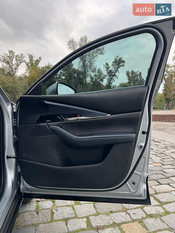 Внедорожник / Кроссовер Mazda CX-30 2020 в Киеве