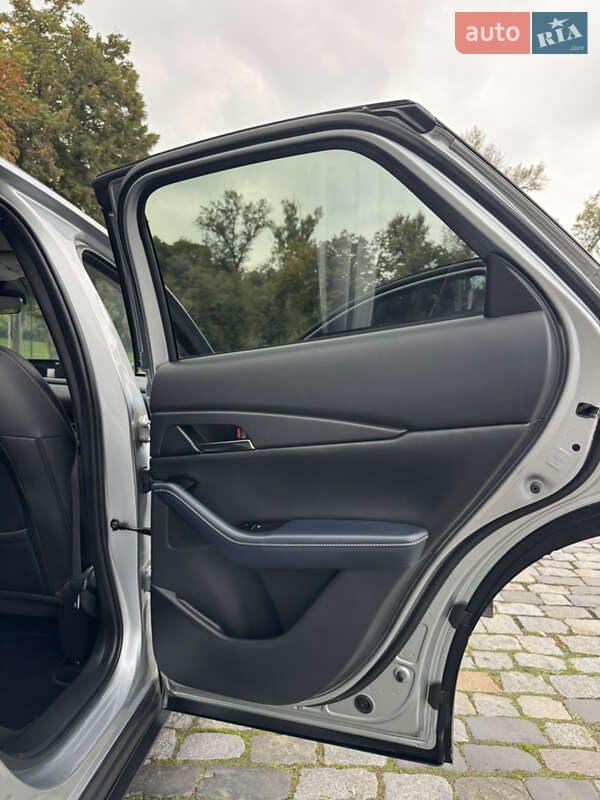 Внедорожник / Кроссовер Mazda CX-30 2020 в Киеве