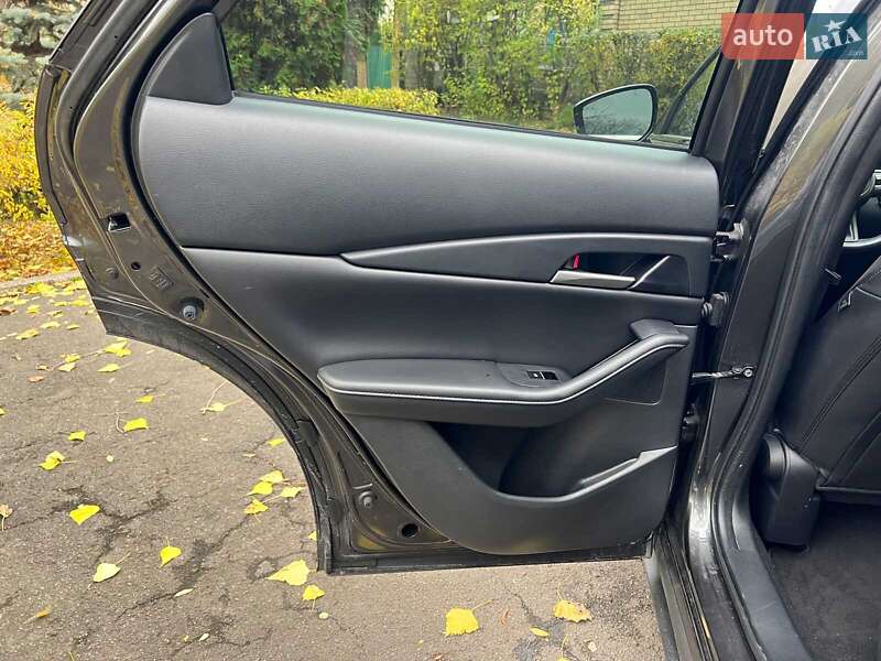 Внедорожник / Кроссовер Mazda CX-30 2022 в Киеве