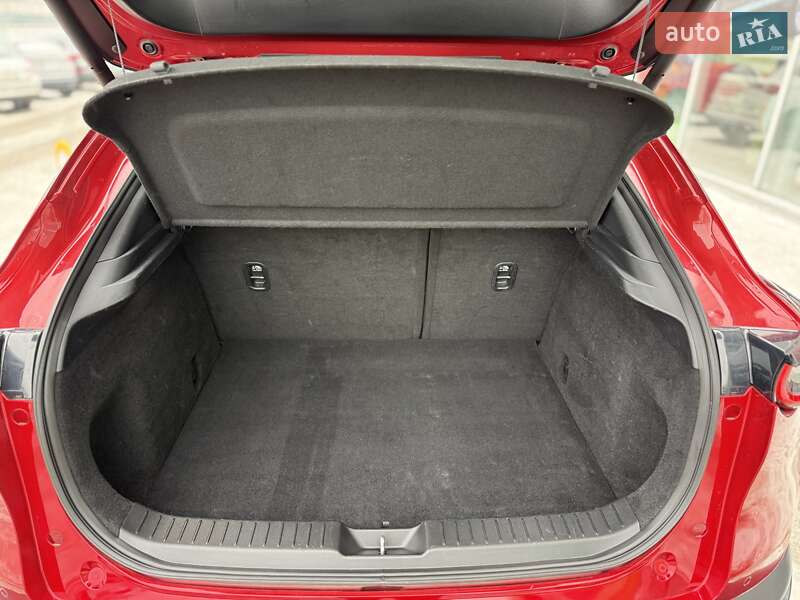 Внедорожник / Кроссовер Mazda CX-30 2021 в Киеве