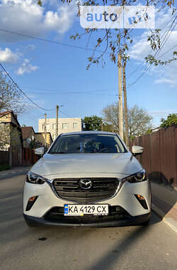 Внедорожник / Кроссовер Mazda CX-3 2018 в 