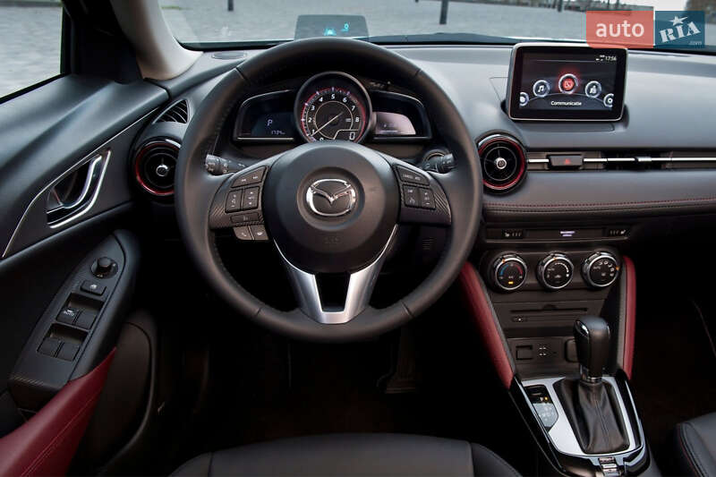 Позашляховик / Кросовер Mazda CX-3 2015 в Львові