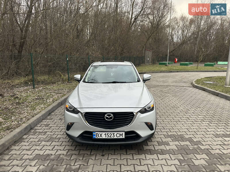 Внедорожник / Кроссовер Mazda CX-3 2015 в 