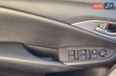 Позашляховик / Кросовер Mazda CX-3 2021 в 