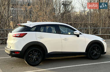 Позашляховик / Кросовер Mazda CX-3 2016 в 