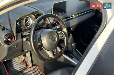 Позашляховик / Кросовер Mazda CX-3 2016 в 