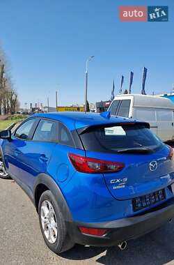 Позашляховик / Кросовер Mazda CX-3 2017 в 