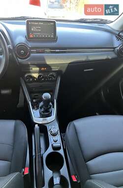 Внедорожник / Кроссовер Mazda CX-3 2015 в 
