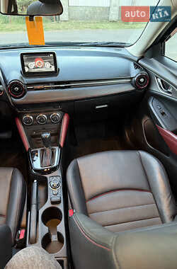 Внедорожник / Кроссовер Mazda CX-3 2016 в 