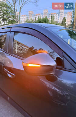 Внедорожник / Кроссовер Mazda CX-3 2016 в 