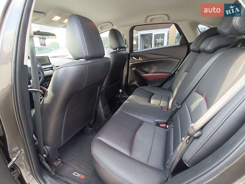 Внедорожник / Кроссовер Mazda CX-3 2016 в Полтаве