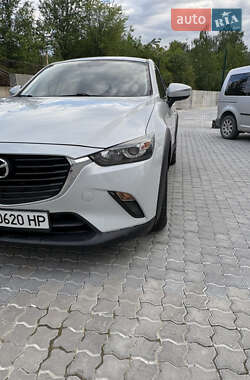 Позашляховик / Кросовер Mazda CX-3 2016 в 