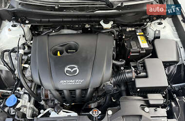 Позашляховик / Кросовер Mazda CX-3 2016 в 