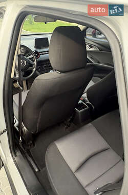 Позашляховик / Кросовер Mazda CX-3 2016 в 