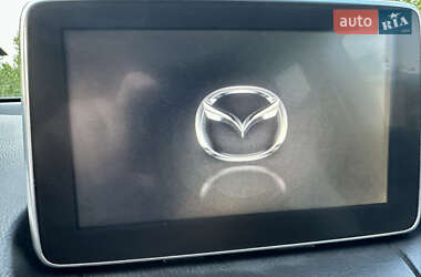 Внедорожник / Кроссовер Mazda CX-3 2016 в 