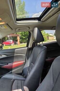 Внедорожник / Кроссовер Mazda CX-3 2015 в 