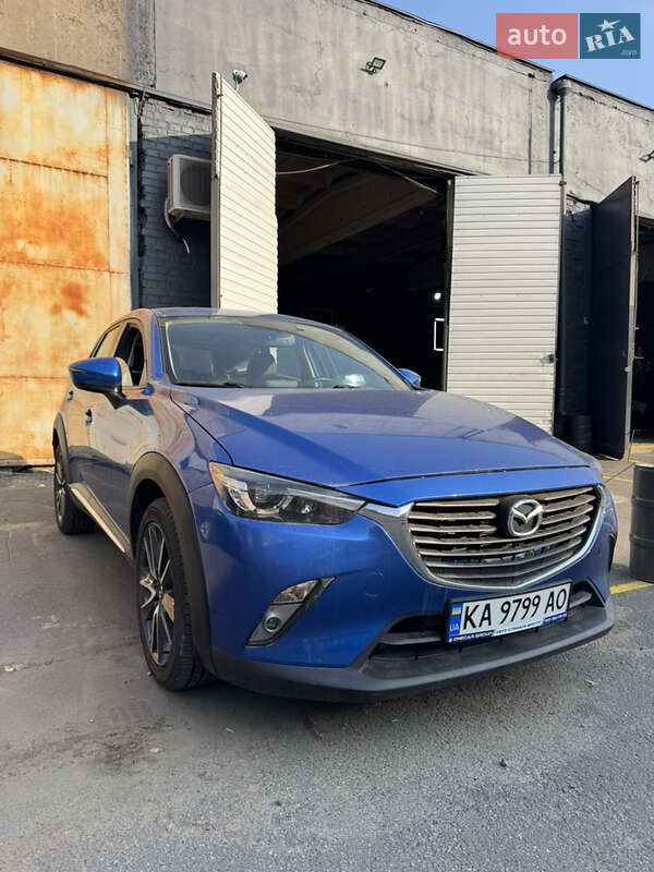 Позашляховик / Кросовер Mazda CX-3 2016 в 