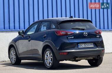 Позашляховик / Кросовер Mazda CX-3 2016 в 
