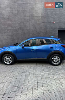 Позашляховик / Кросовер Mazda CX-3 2016 в 