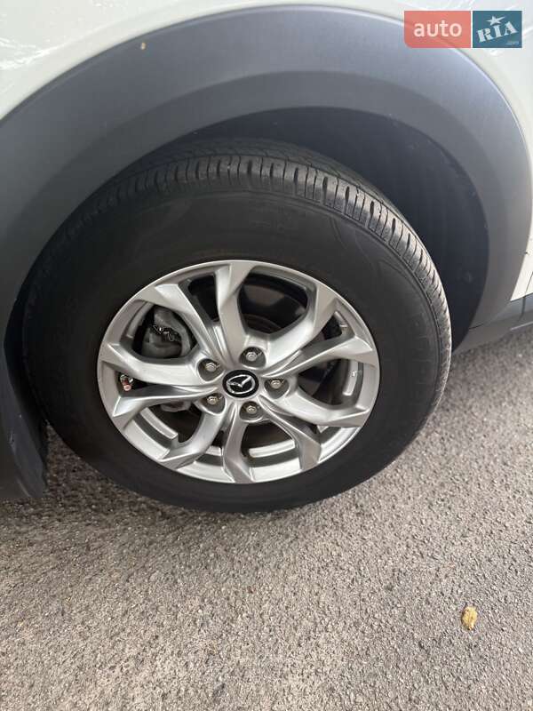 Внедорожник / Кроссовер Mazda CX-3 2018 в Киеве фото 4 Внедорожник / Кроссовер Mazda CX-3 2018 в Киеве