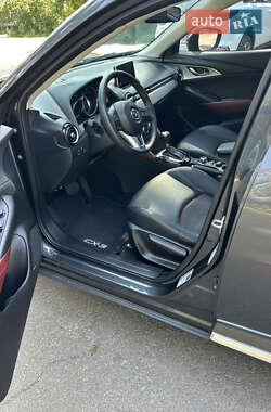 Внедорожник / Кроссовер Mazda CX-3 2015 в 