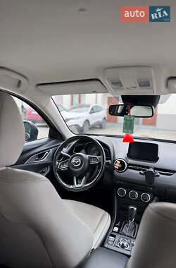 Позашляховик / Кросовер Mazda CX-3 2018 в 