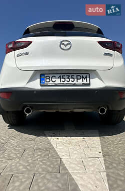 Позашляховик / Кросовер Mazda CX-3 2017 в 