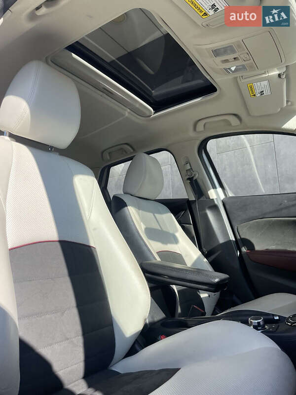 Позашляховик / Кросовер Mazda CX-3 2016 в Києві фото 5 Позашляховик / Кросовер Mazda CX-3 2016 в Києві