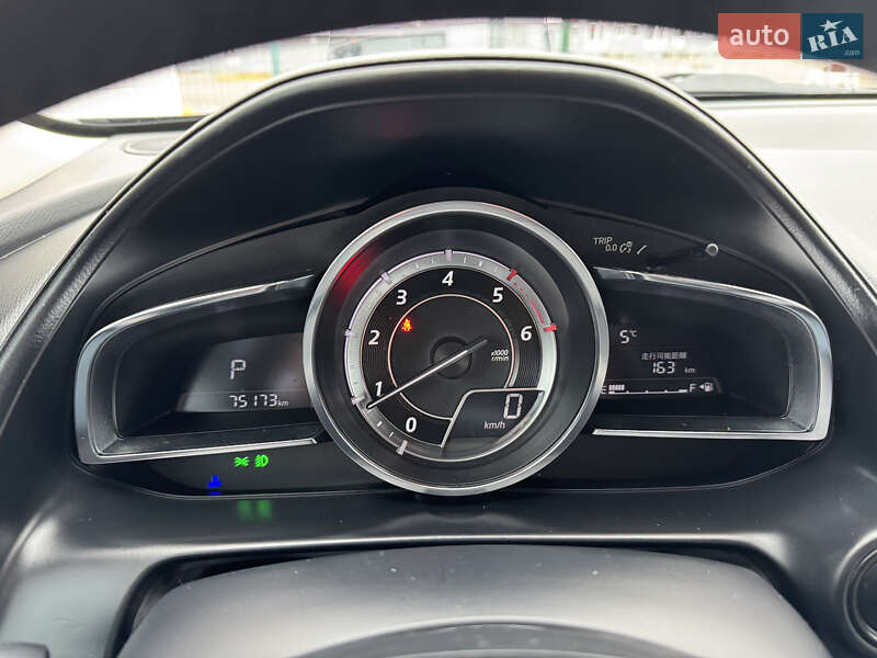 Внедорожник / Кроссовер Mazda CX-3 2015 в Киеве